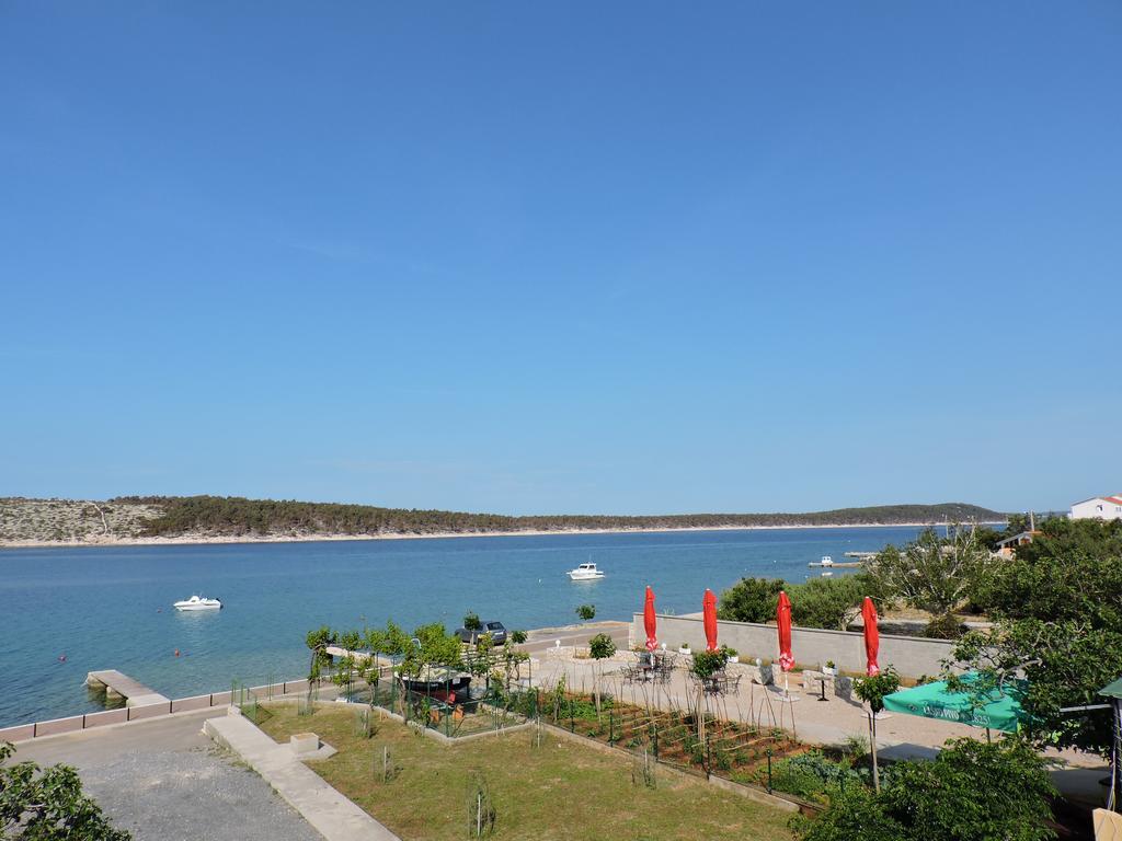 Villa Petra Barbat na Rabu Kültér fotó